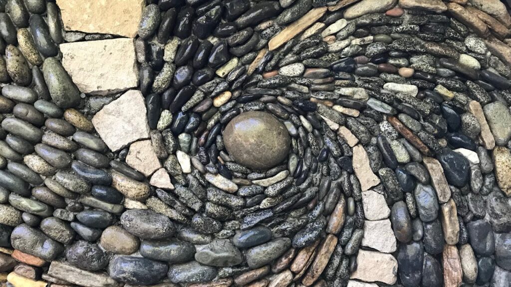 Pebble-style mosaics